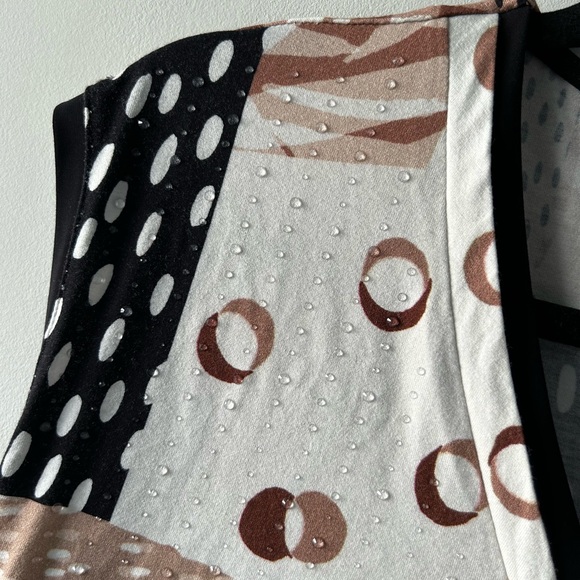 Joseph Ribkoff brown and black printed v neck top - Picture 2 of 4